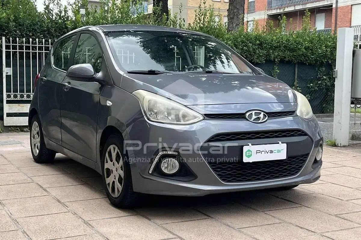 Usata Hyundai i10 65 CV (47 kW) 2014 Grigio Utilitaria