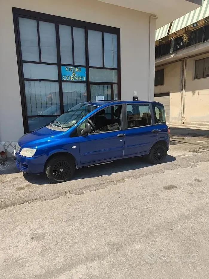 Usata Fiat Multipla 103 CV (75 kW) 2011 Bluazzurro Monovolume
