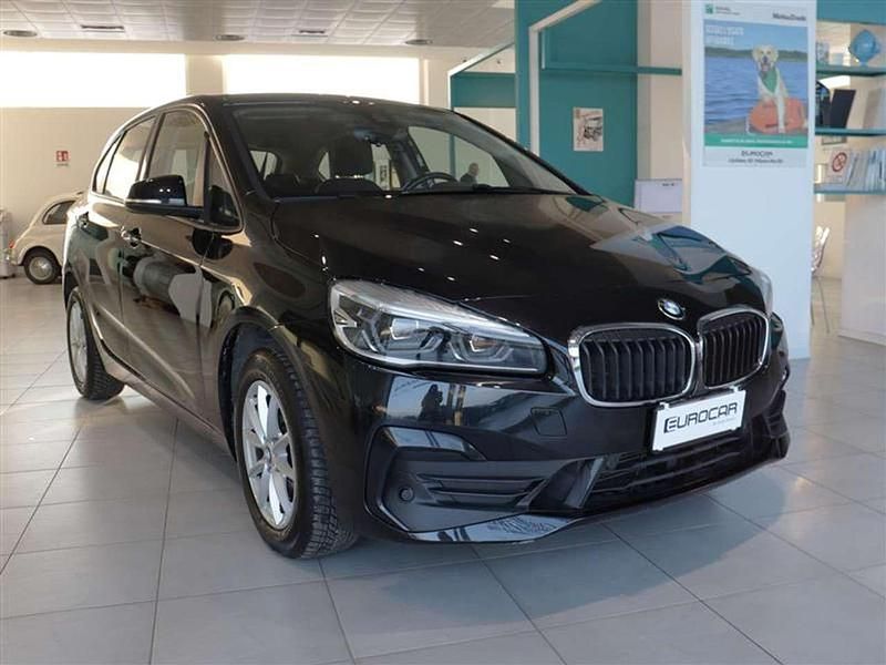 Usata BMW 218 Active Tourer Advantage 150 CV (110 kW) 2021 Nero / black Monovolume