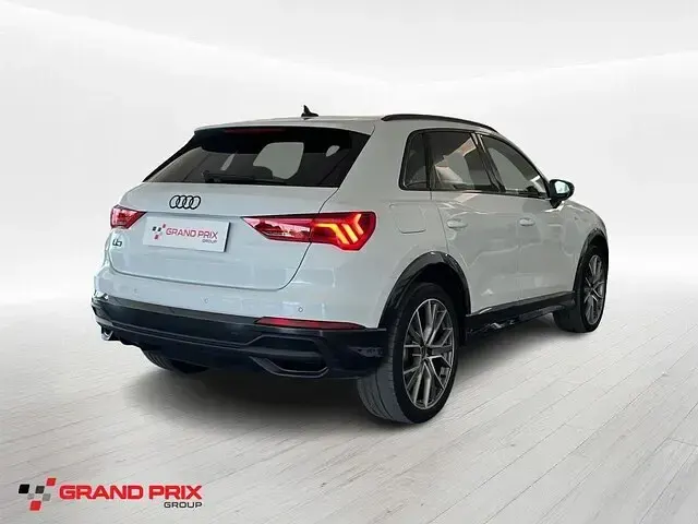 Usata Audi Q3 Design 150 CV (110 kW) 2024 Bianco SUV