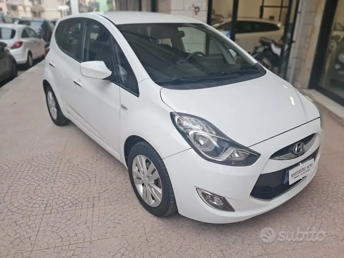 Usata Hyundai ix20 90 CV (66 kW) 2014 Bianco Utilitaria