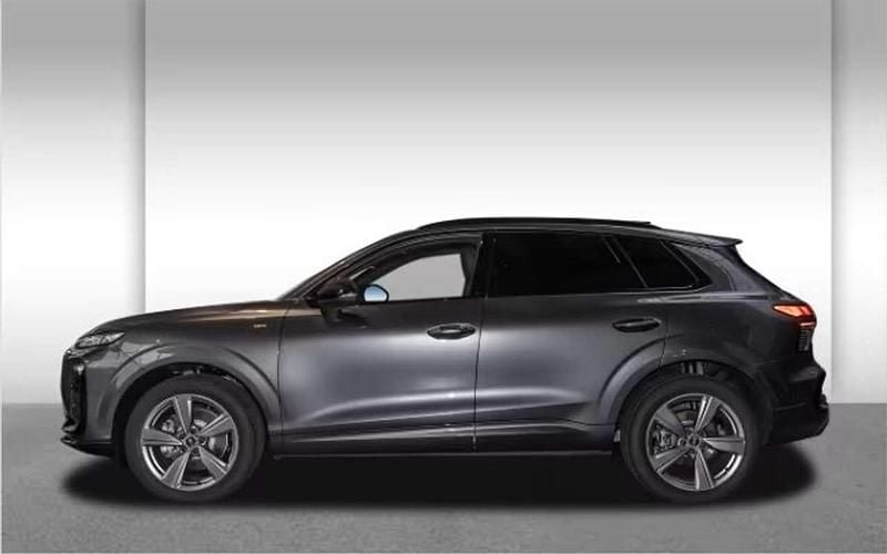 Nuova Audi Q3 S-Line 150 CV (110 kW) 2026 Grigio SUV