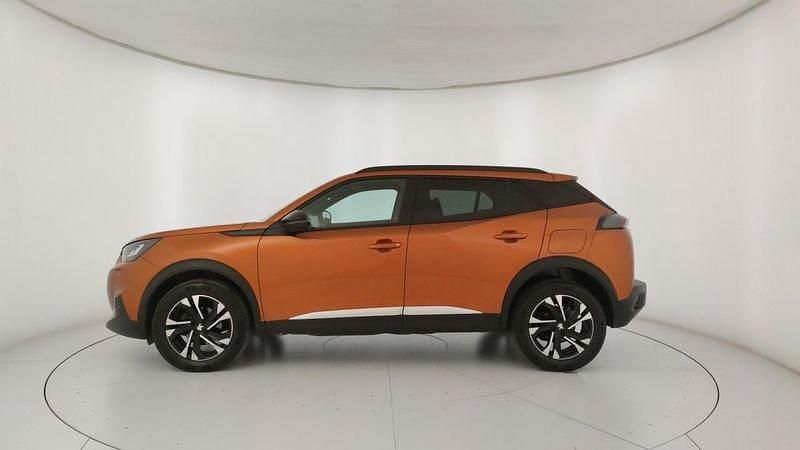 Usata Peugeot 2008 Allure 101 CV (74 kW) 2023 Arancione SUV