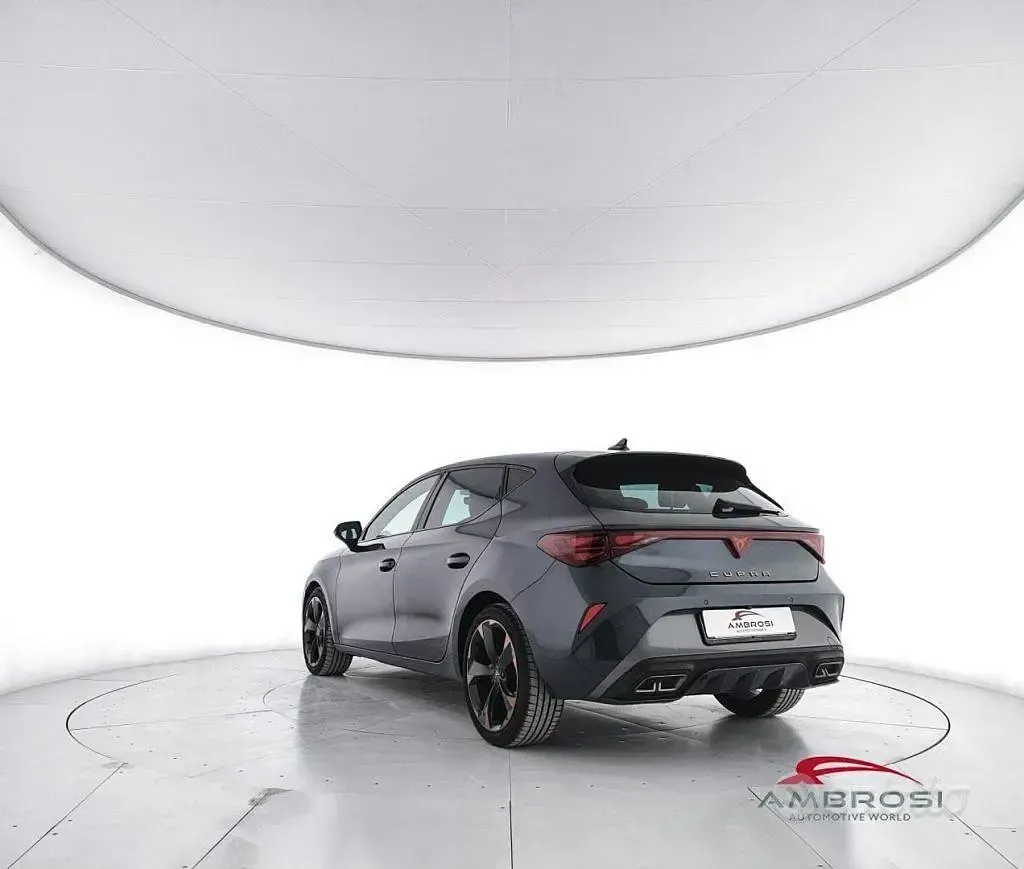 Usata Cupra Leon 150 CV (110 kW) 2024 Grigio Berlina