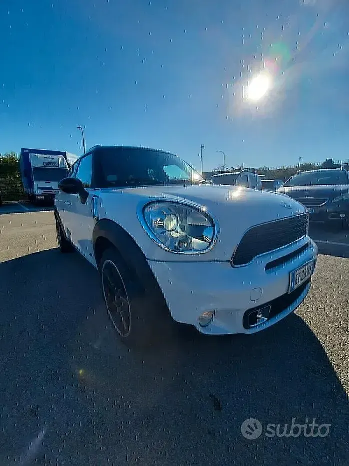 Usata Mini Cooper SD Countryman Business 143 CV (105 kW) 2015 Bianco SUV
