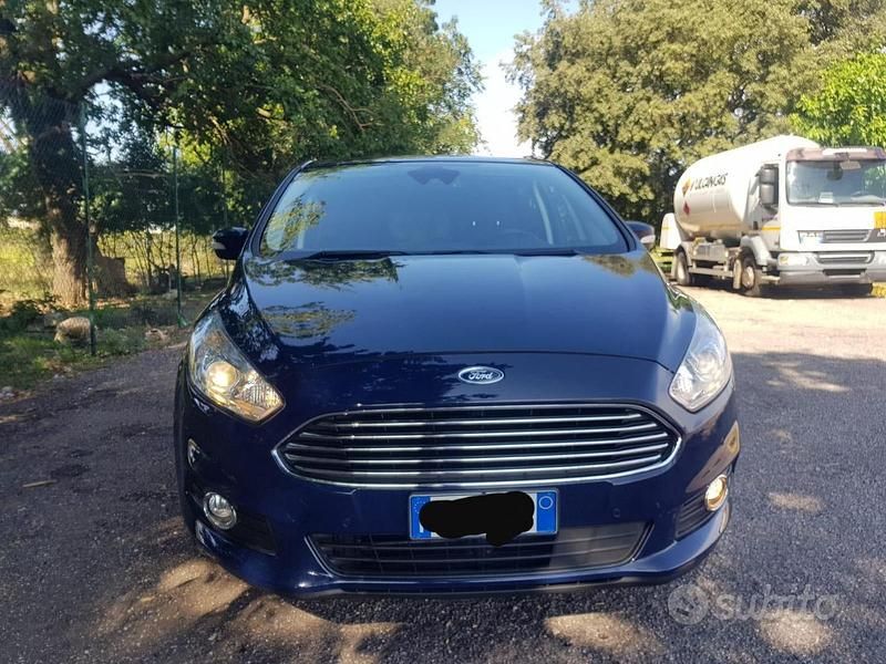 Usata Ford S-MAX S 150 CV (110 kW) 2016 Blu Monovolume