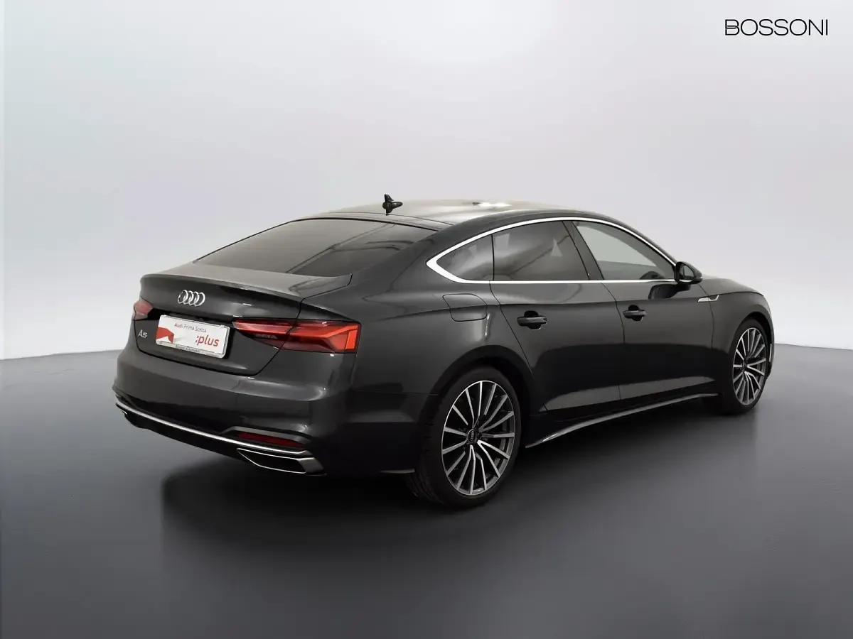 Nuova Audi A5 Sportback Advanced 204 CV (150 kW) 2025 Grigio Utilitaria