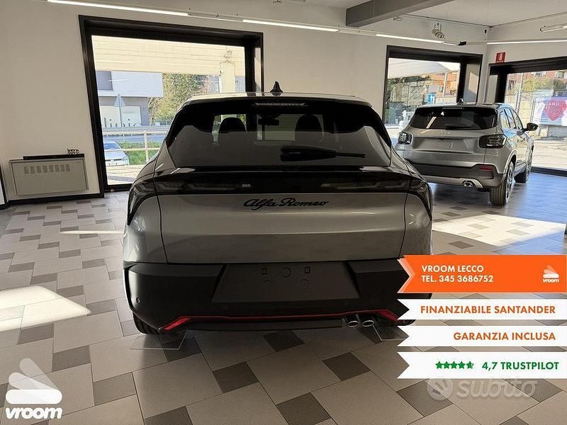 Nuova Alfa Romeo Junior Edizione Speciale 136 CV (100 kW) 2025 Grigio SUV