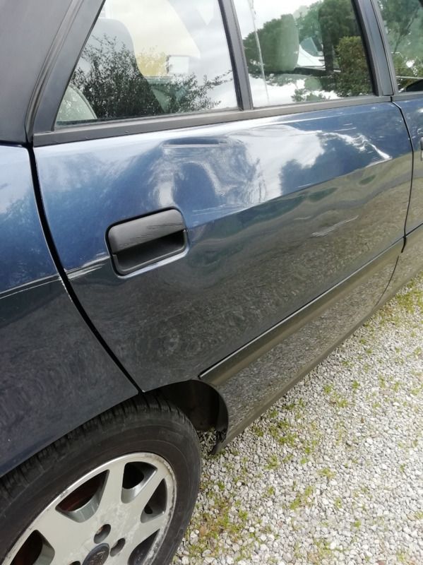 Usata Lancia Delta 75 CV (55 kW) 1996 Blu Utilitaria