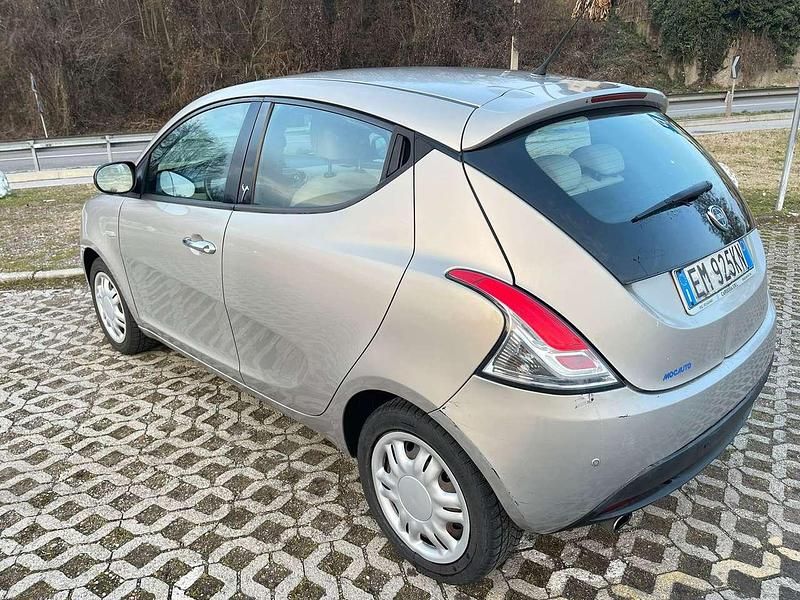 Usata Lancia Ypsilon S 69 CV (50 kW) 2012 Beige Utilitaria
