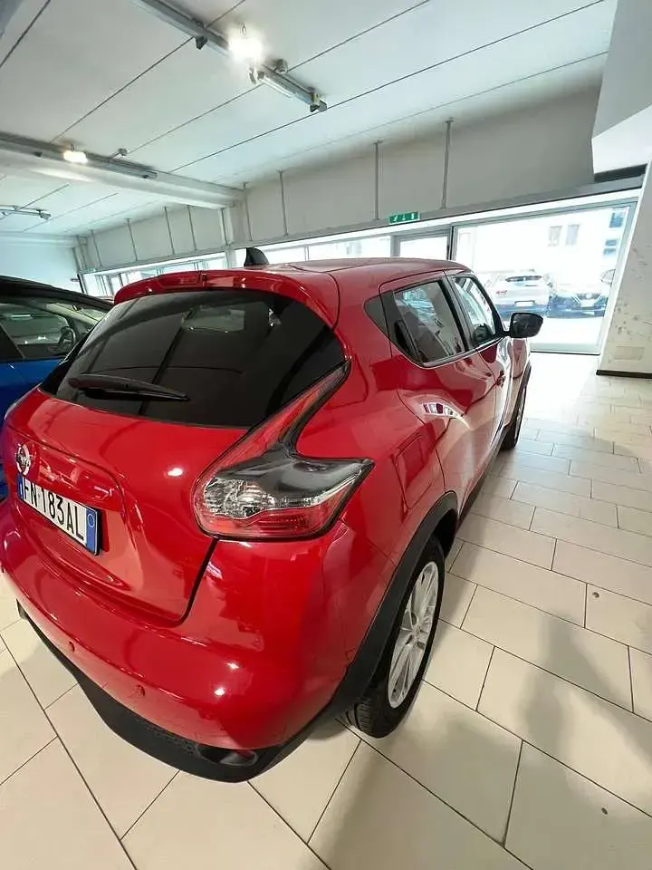 Usata Nissan Juke Acenta 117 CV (86 kW) 2018 Rosso SUV