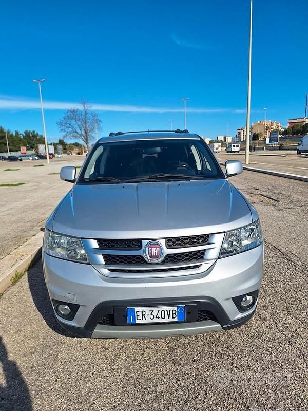 Usata Fiat Freemont Urban 170 CV (125 kW) 2013 Grigio SUV