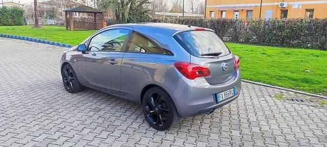 Usata Opel Corsa 2015 Nero Coupé