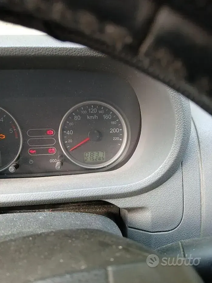 Usata Ford Fusion 90 CV (66 kW) 2005 Utilitaria