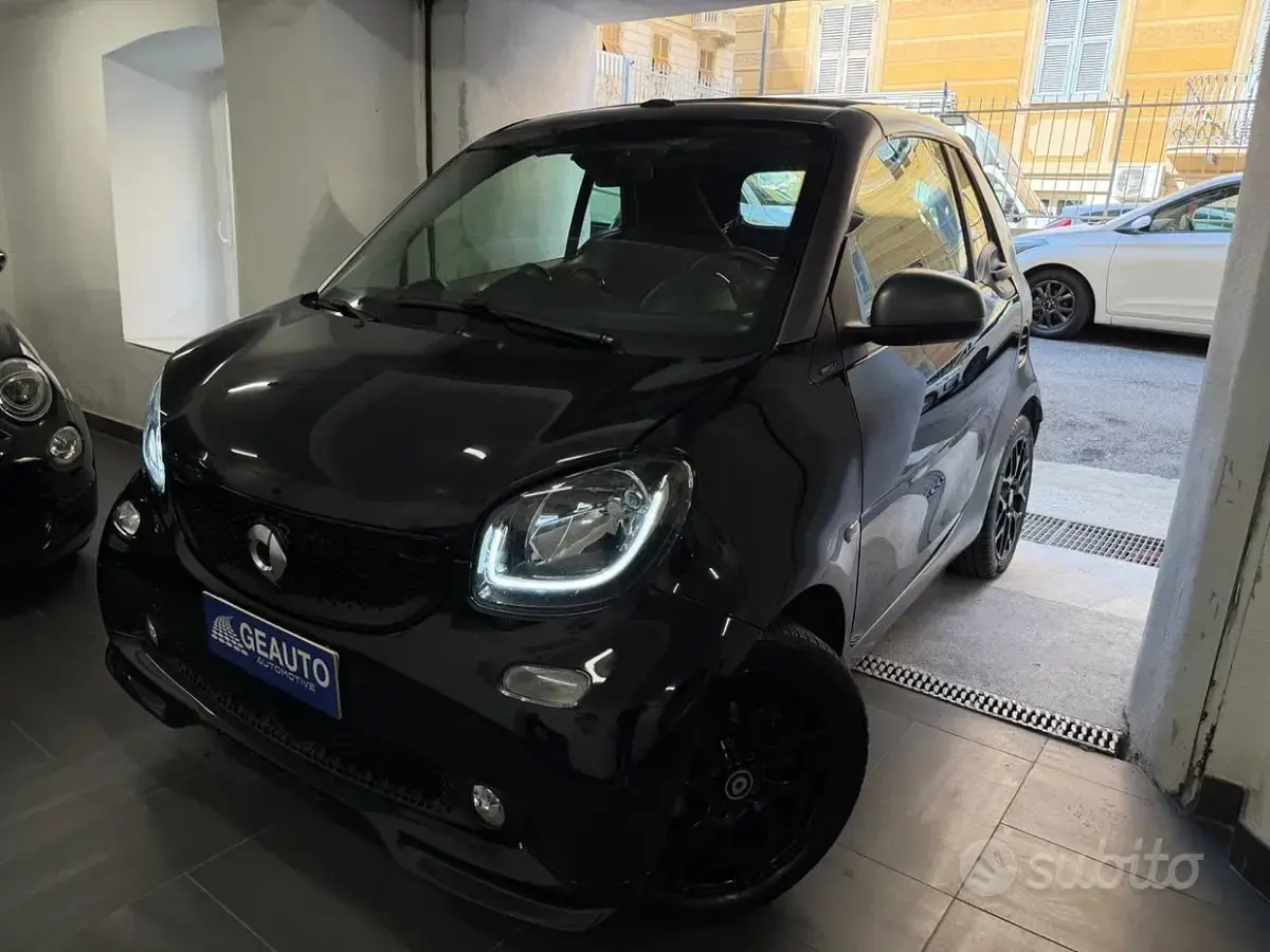 Usata Smart ForTwo Cabrio 90 CV (66 kW) 2019 Nero Cabrio