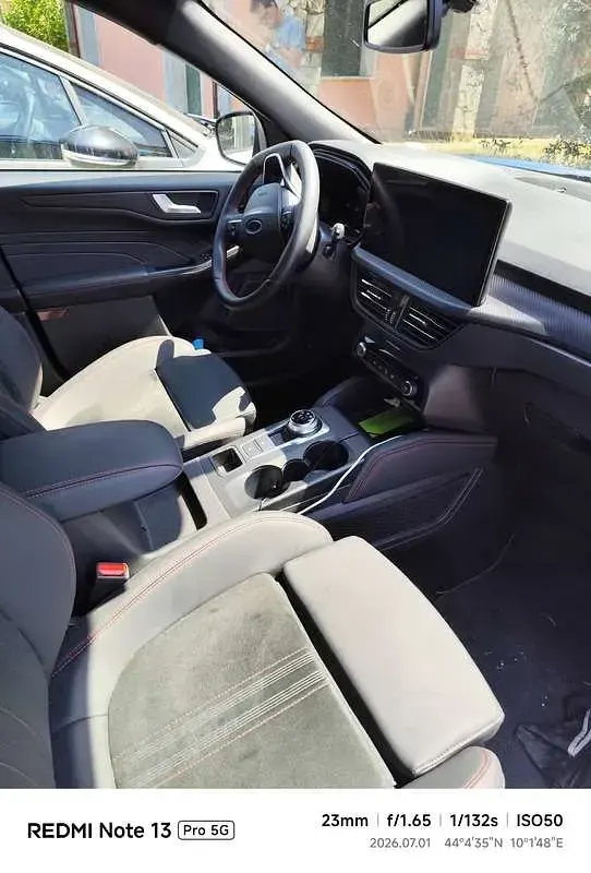Usata Ford Kuga Active 151 CV (111 kW) 2025 Blu/azzurro SUV