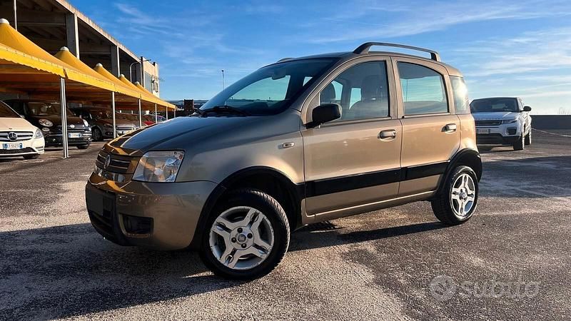 Usata Fiat Panda Dynamic 60 CV (44 kW) 2009 Beige Utilitaria