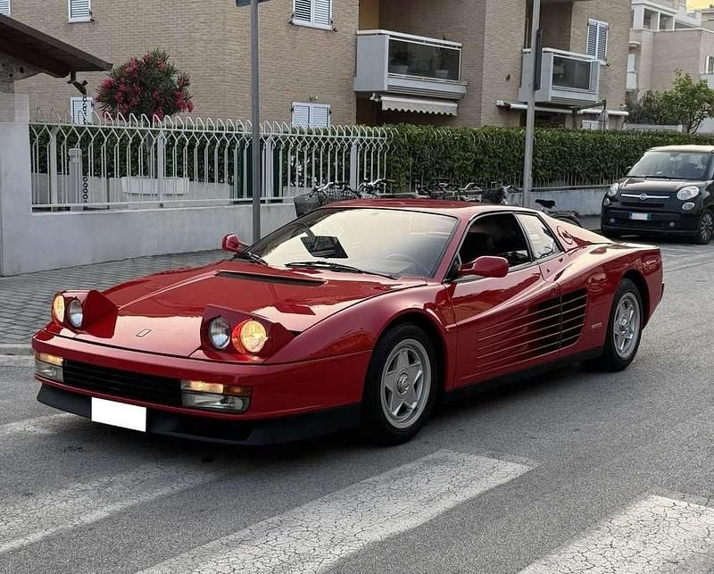 Usata Ferrari Testarossa 390 CV (286 kW) 1987 Rosso Coupé