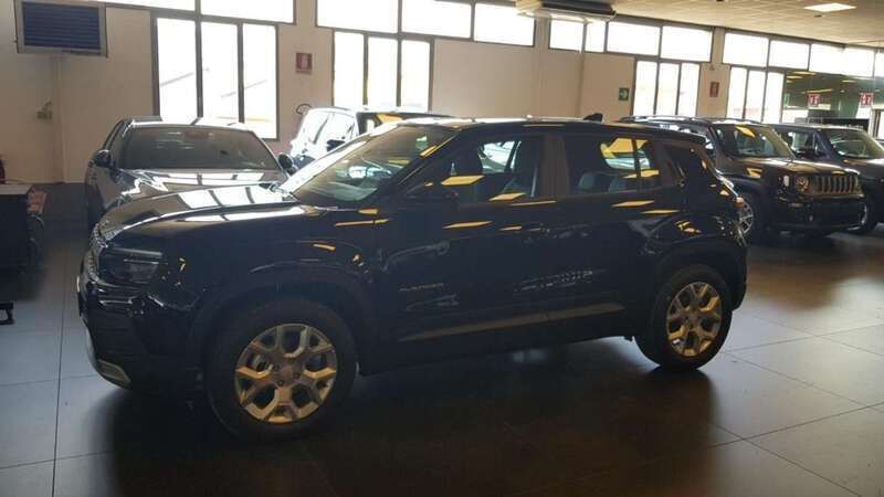 Usata Jeep Avenger Altitude 101 CV (74 kW) 2024 Nero SUV