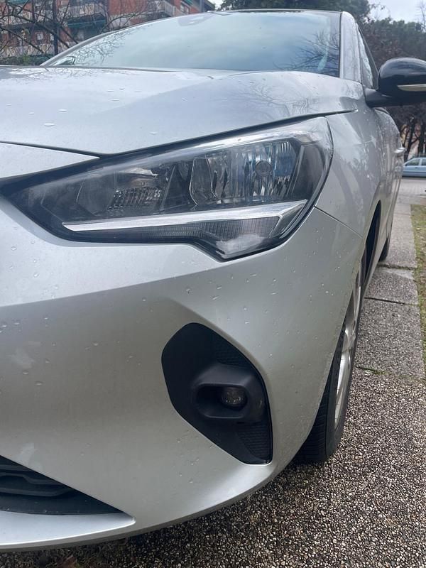 Usata Opel Corsa 102 CV (75 kW) 2023 Argento Utilitaria