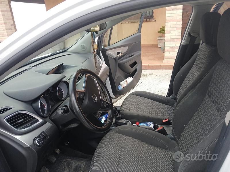 Usata Opel Mokka 131 CV (96 kW) 2013 Bianco SUV