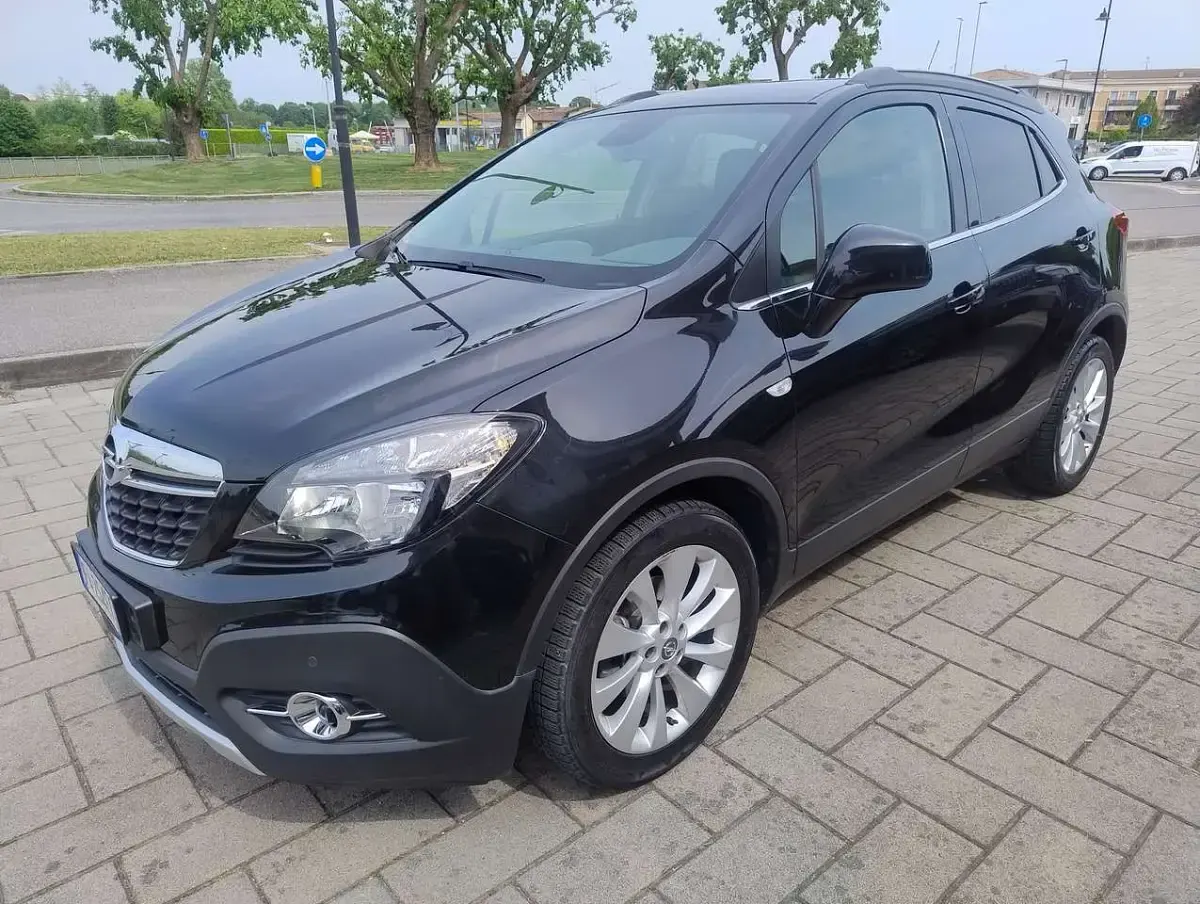 Usata Opel Mokka Cosmo 116 CV (85 kW) 2015 Nero SUV