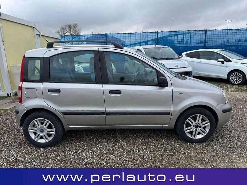 Usata Fiat Panda Emotion 60 CV (44 kW) 2004 Argento Berlina