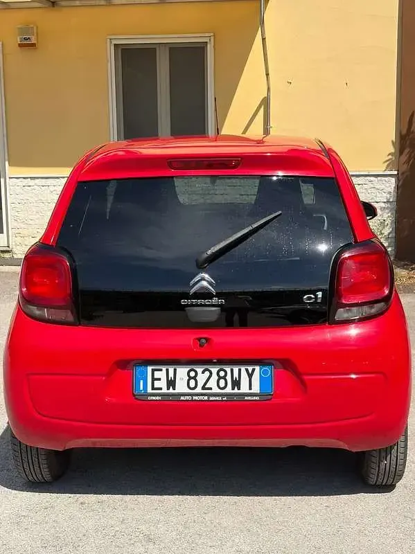 Usata Citroën C1 PureTech 82 CV (60 kW) 2015 Rosso Utilitaria