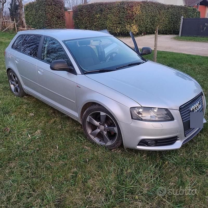Usata Audi A3 90 CV (66 kW) 2010 Grigio Utilitaria