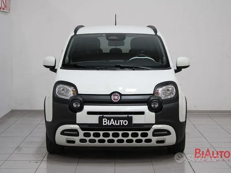 Usata Fiat Panda Cross Cross 70 CV (51 kW) 2024 Bianco Utilitaria