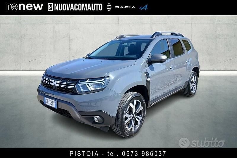 Usata Dacia Duster Journey 101 CV (74 kW) 2023 Grigio chiaro SUV