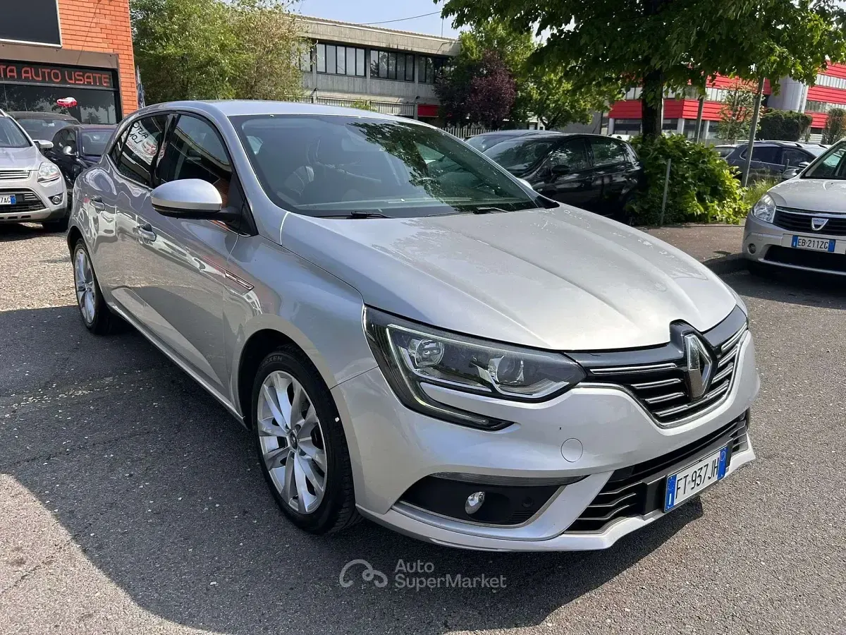 Usata Renault Mégane Life 110 CV (80 kW) 2019 Gray Berlina