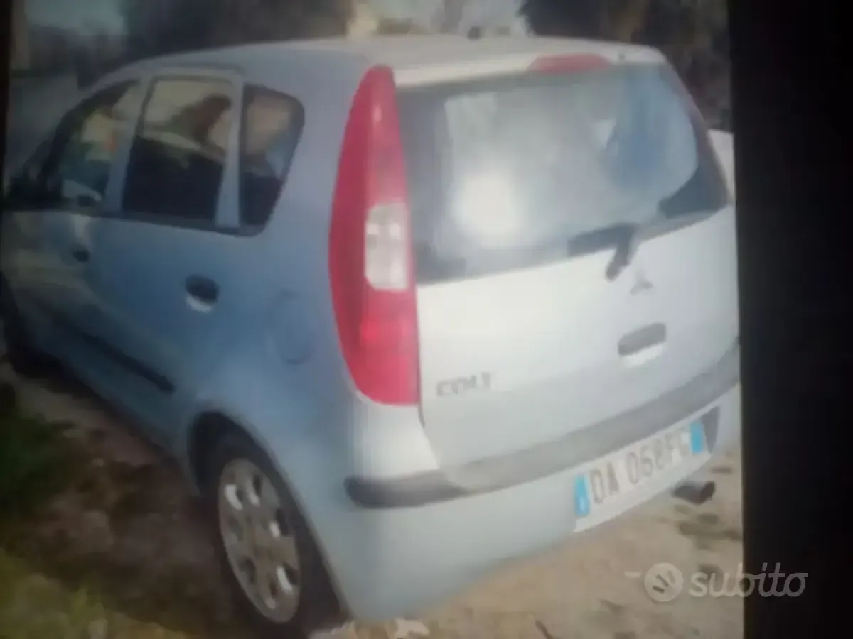 Usata Mitsubishi Colt 95 CV (69 kW) 2006 Grigio Berlina