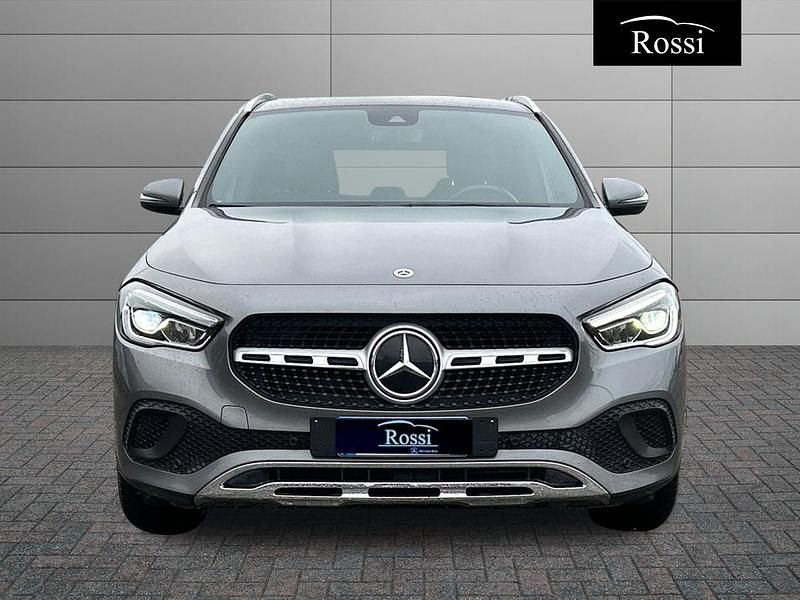 Usata Mercedes GLA200 150 CV (110 kW) 2020 Blu SUV