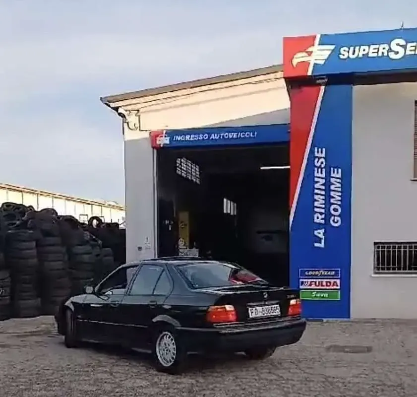 Usata BMW 318 116 CV (85 kW) 1992 Berlina