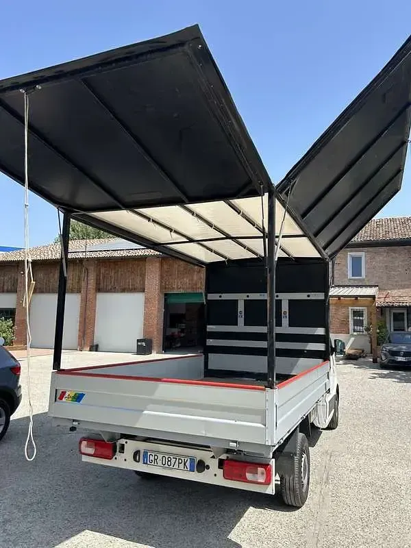 Usata VW Crafter 140 CV (102 kW) 2023 Furgone