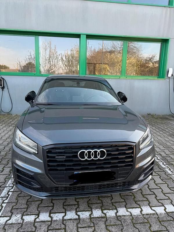 Usata Audi Q2 S-Line 150 CV (110 kW) 2019 Grigio SUV