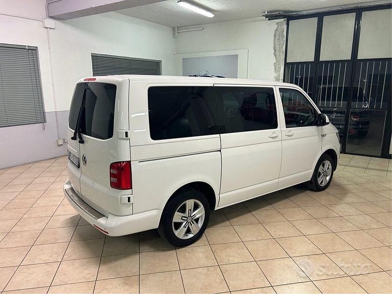 Usata VW Multivan Comfortline 150 CV (110 kW) 2017 Bianco Furgone