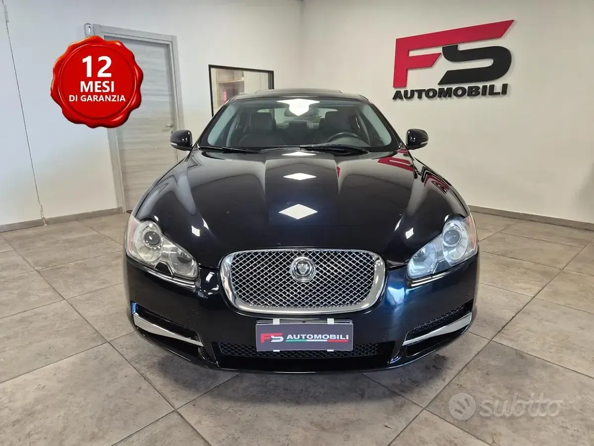 Usata Jaguar XF Premium Luxury 241 CV (177 kW) 2011 Blu Berlina
