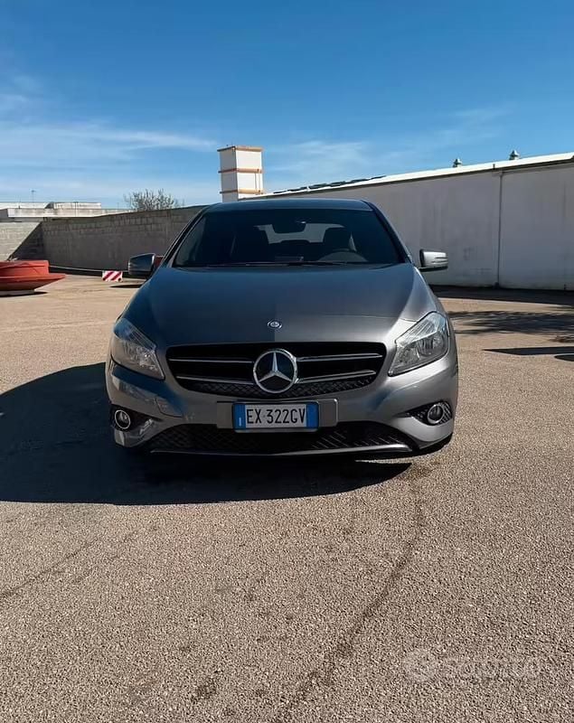 Usata Mercedes A180 2014 Grigio Berlina