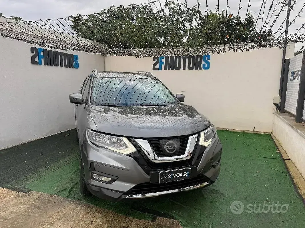 Gebraucht Nissan X-Trail Tekna 177 PS (130 kW) 2019 Grau SUV