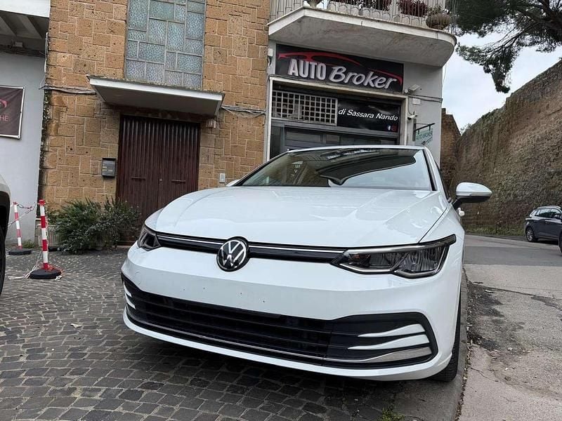 Usata VW Golf Active 116 CV (85 kW) 2022 Bianco Berlina