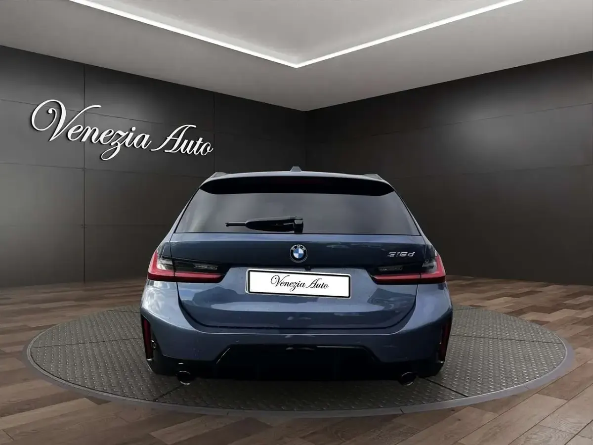 Usata BMW 318 M Sport 150 CV (110 kW) 2025 Blu/azzurro Station wagon