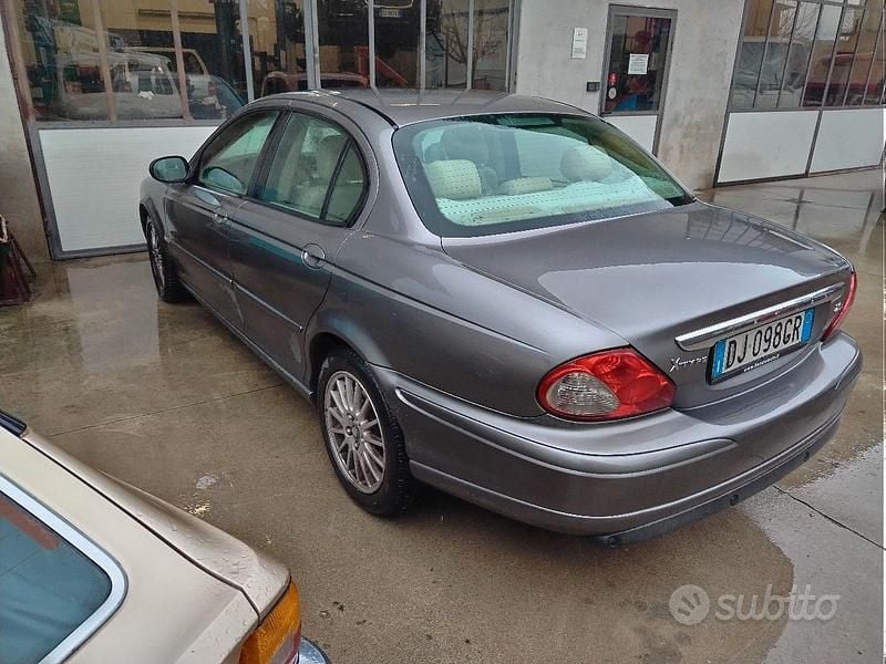 Usata Jaguar X-type 2007 Grigio Berlina