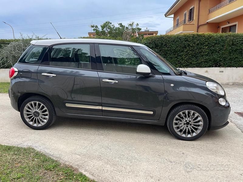 Usata Fiat 500L 120 CV (88 kW) 2017 Grigio Monovolume