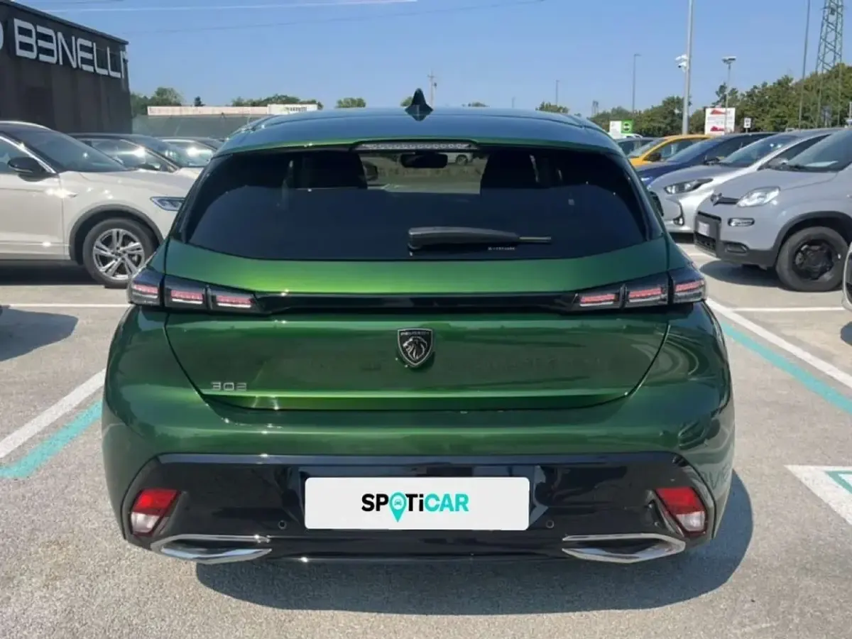 Usata Peugeot 308 Allure 131 CV (96 kW) 2023 Verde Berlina