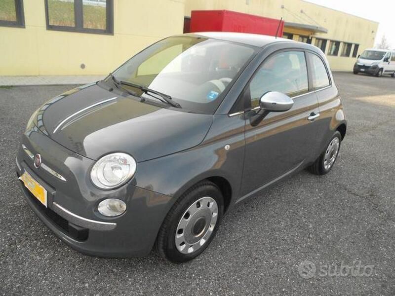 Grigio pastello Usata 2014 Fiat 500 Pop Due volumi | 8500 € (Buon prezzo) - Immagine 1/4