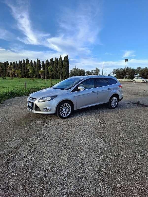 Usata Ford Focus Titanium 116 CV (85 kW) 2012 Grigio Station wagon