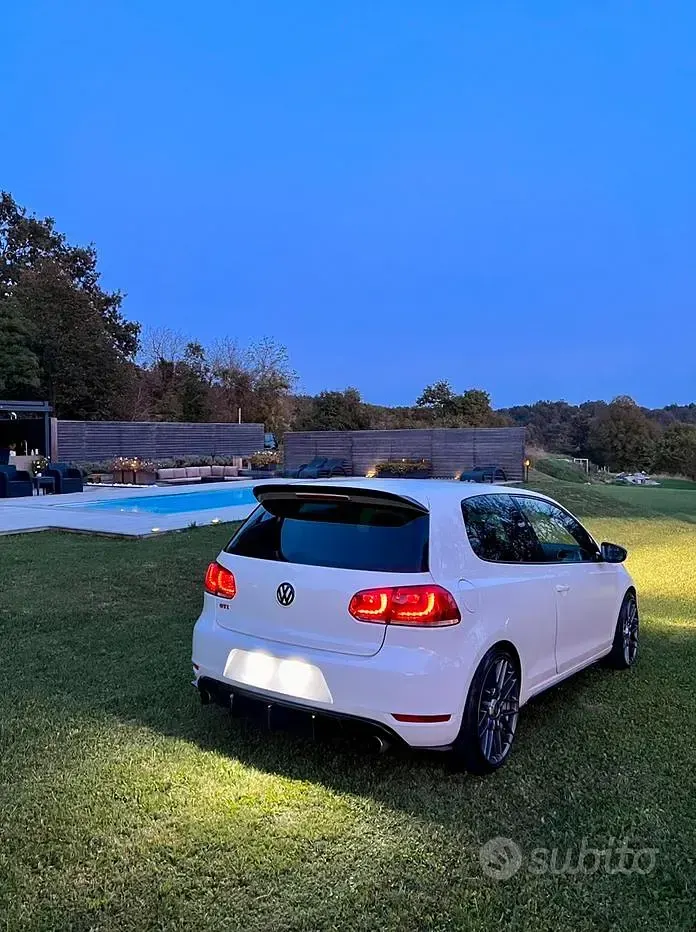 Usata VW Golf VI GTI 210 CV (154 kW) 2010 Bianco Utilitaria