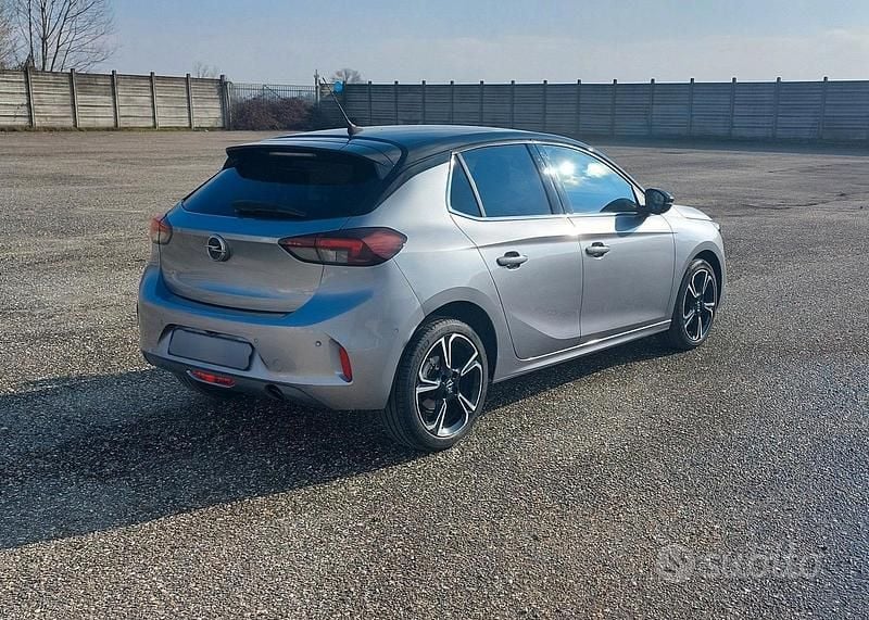 Usata Opel Corsa Elegance 101 CV (74 kW) 2022 Utilitaria